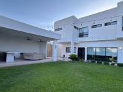 SE RENTA CASA MISION DE LOS LAGOS