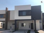 SE RENTA CASA PORTENTO RRESIDENCIAL