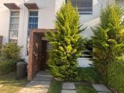 SE RENTA CASA SEMI AMUEBLADA EN FRACC. VALLE DEL SOL I...