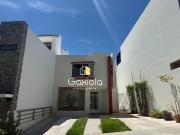 Se RENTA Casa ubicada en Privada Interlomas