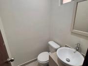se renta condominio en san pedro i
