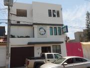 SE RENTA CONSULTORIO U OFICINAS en la Huerta