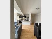 Se renta cuarto iluminado y amueblado