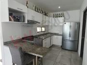 Se renta departamento amueblado en Long Island Av Huayacan