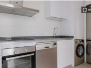 Se renta departamento de 2 recámaras en Hacienda...