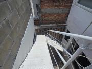 se renta depártamento en zona de teran