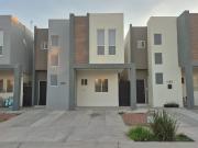 SE RENTA HERMOSA CASA EN FRACC PRIVADO