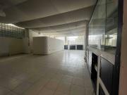 Se renta local 90 mts dentro de Plaza en Tepepan