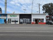 Se renta local comercial en bulevar Agua Caliente PMR 256