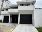 SE RENTA OFICINA COLONIA LA PAZ 75 M2