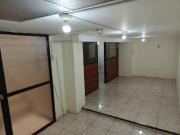 SE RENTA OFICINA EN MEZZANINE UBICADA A 2 CUADRAS DE LA...