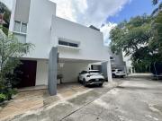 Se renta preciosa casa en condominio en San Ramón Norte...