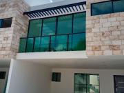 Se renta Townhouse amueblado en Montes de Amé, Mérida,...