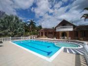 Se Vende de Finca con piscina