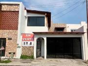 SE VEND CASA REAL BUGAMBILIA VILLA DE ALVAREZ CERCA DE...