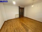 Se vende acogedor apartamento en el corazón del Casco...