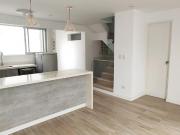 Se vende acogedor dúplex de estreno en San Bartolo