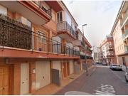 SE VENDE ADOSADO EN LOS GARRES