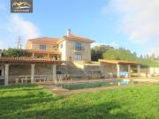 SE VENDE AMPLIA A CASA CON PISCINA A 5 MIN DE OURENSE....