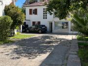 SE VENDE AMPLIA CASA 4D/4B PISCINA EN PROVIDENCIA