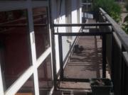 SE VENDE AMPLIA CASA DE DOS PLANTAS CON SALON COMERCIAL