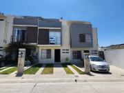 Se vende amplia casa en La Rioja Residencial, Tijuana