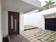 SE VENDE AMPLIA CASA EN SAN MANUEL