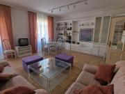 SE VENDE AMPLIA VIVIENDA SEÑORIAL EN EL CENTRO DE...