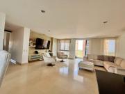 SE VENDE AMPLIO APARTAMENTO EN LA CASTELLANA