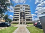 Se vende amplio departamento a pocos metros del Mall...