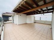 Se vende AMPLIO Duplex cochera cuarto de servicio y a...