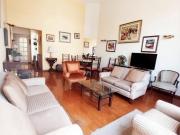 SE VENDE AMPLIO DUPLEX DE 4 DORMITORIOS EN TAMBO DE...