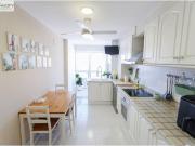 SE VENDE AMPLIO PISO ZONA MERCADONA DE 4 DORMITORIOS, 2...