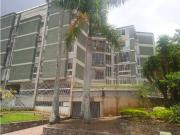 Se vende amplio y funcional Apartamento en Cumbres de Curumo