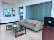 se vende apartamaento frente al mar