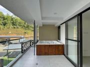 Se vende apartamento con jacuzzi en Solárum Cerritos,...