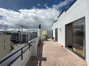 SE VENDE APARTAMENTO CON TERRAZA EN LA ALHAMBRA