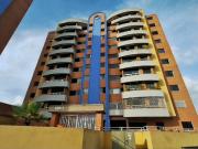 Se vende apartamento de 95M2 2h+est/2b/2pe/4m La Unión