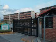 Se vende Apartamento en Ciudad Casarapa, 56mts 2/1/2