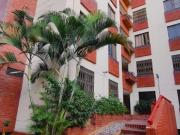 SE VENDE APARTAMENTO EN EL C.R COLSEGUROS EN CALI