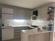 Se vende apartamento en el poblado sector loma de san Julián