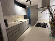 SE VENDE APARTAMENTO PRIMER PISO REMODELADO Y AMOBLADO...