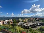 Se vende Apto 158m² 2h+s/2b+s/2p Loma Linda