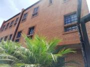 Se vende apto 219m2 3h+1s+4b+1s+2p Alto Hatillo RG
