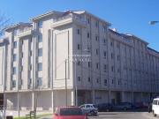 SE VENDE BAJO COMERCIAL CON AMPLIO ESCAPARATE Y BUENAS...