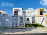 SE VENDE BONITA CASA DE 4 RECAMARAS EN PRIVADA LOS...