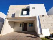 Se vende bonita casa en fracc privado al norte de...