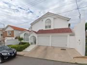 SE VENDE BONITA Y AMPLIA CASA EN CHIHUAHUA