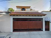 SE VENDE BONITA Y AMPLIA CASA EN COLIMA