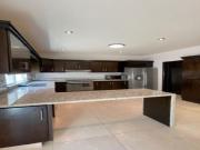 SE VENDE BONITA Y AMPLIA CASA EN LEON DE LOS ALDAMA, GTO